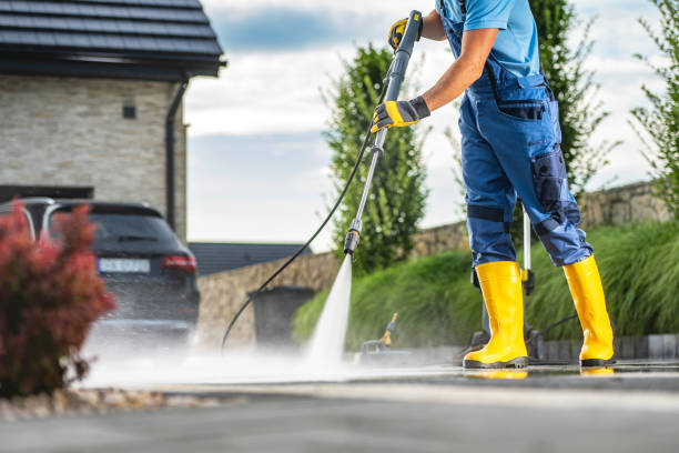 Best Pool Deck Cleaning  in Malaga, NJ